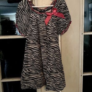 Zebra print with hot pink accent dress, size 7/8